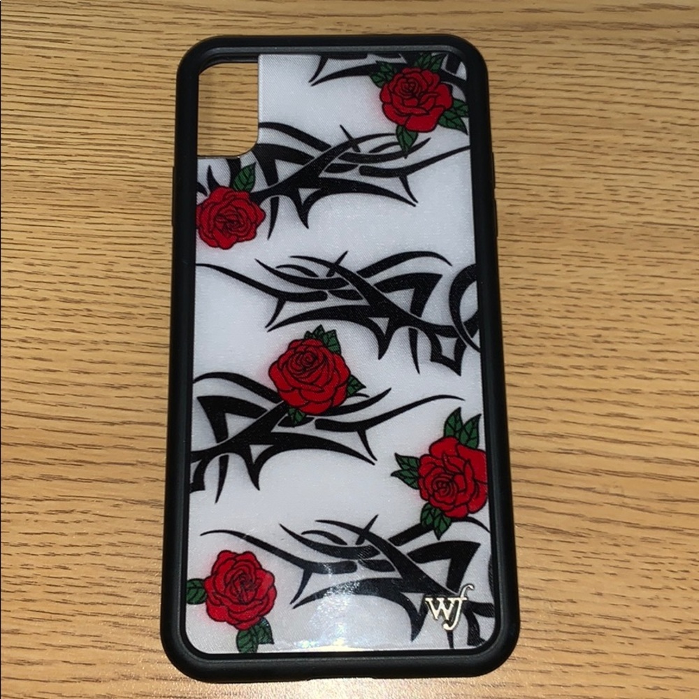 AUTHENTIC Wildflower Tatted Rose XS Max case